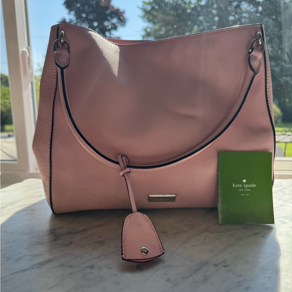 Kate Spade Pink Shoulder Bag with Minimalist Aesthetic